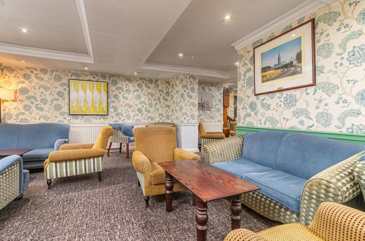 Mercure Salisbury White Hart Hotel & Apartments Екстер'єр фото