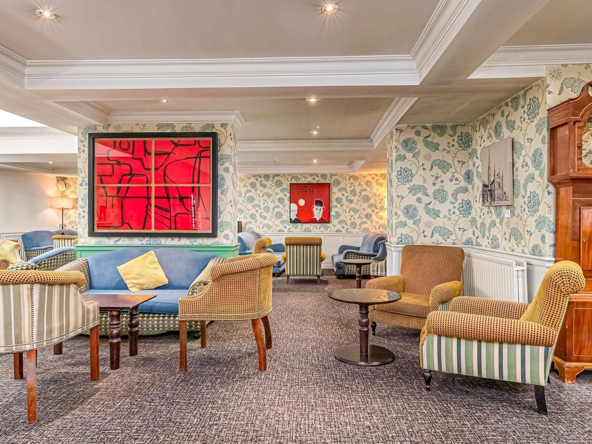 Mercure Salisbury White Hart Hotel & Apartments Екстер'єр фото