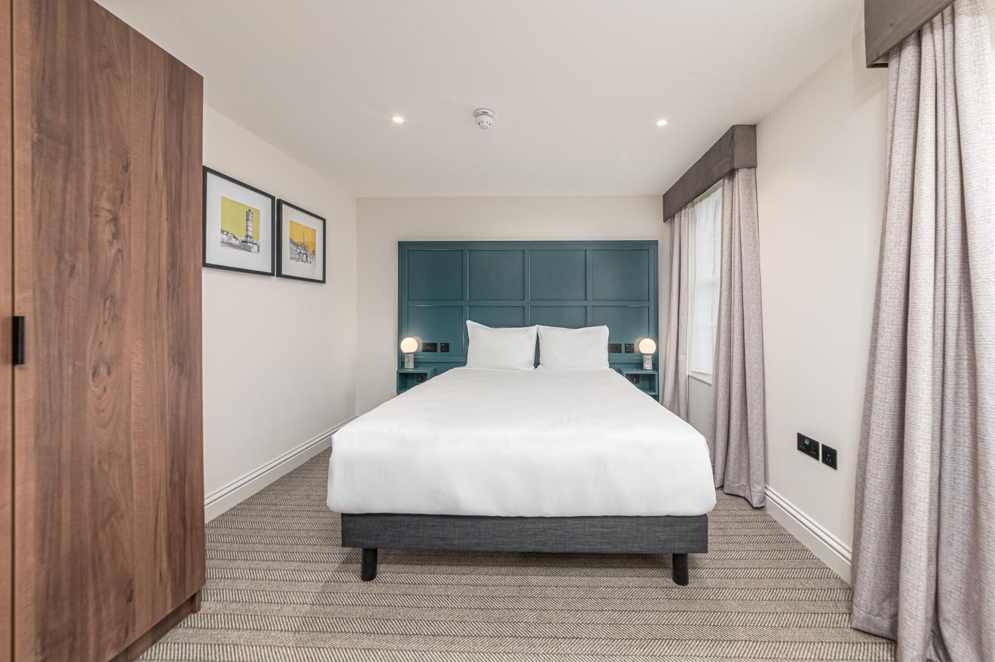 Mercure Salisbury White Hart Hotel & Apartments Екстер'єр фото