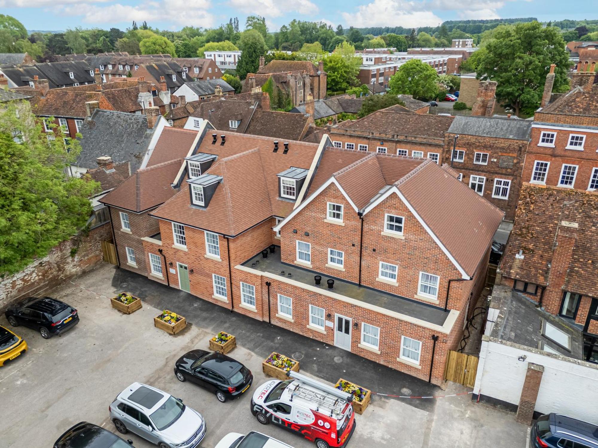 Mercure Salisbury White Hart Hotel & Apartments Екстер'єр фото